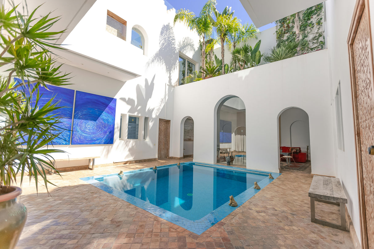 VIRTUOSIL GARNISSANT Peinture minérale ultra-couvrante pour murs extérieurs | Mise en situation