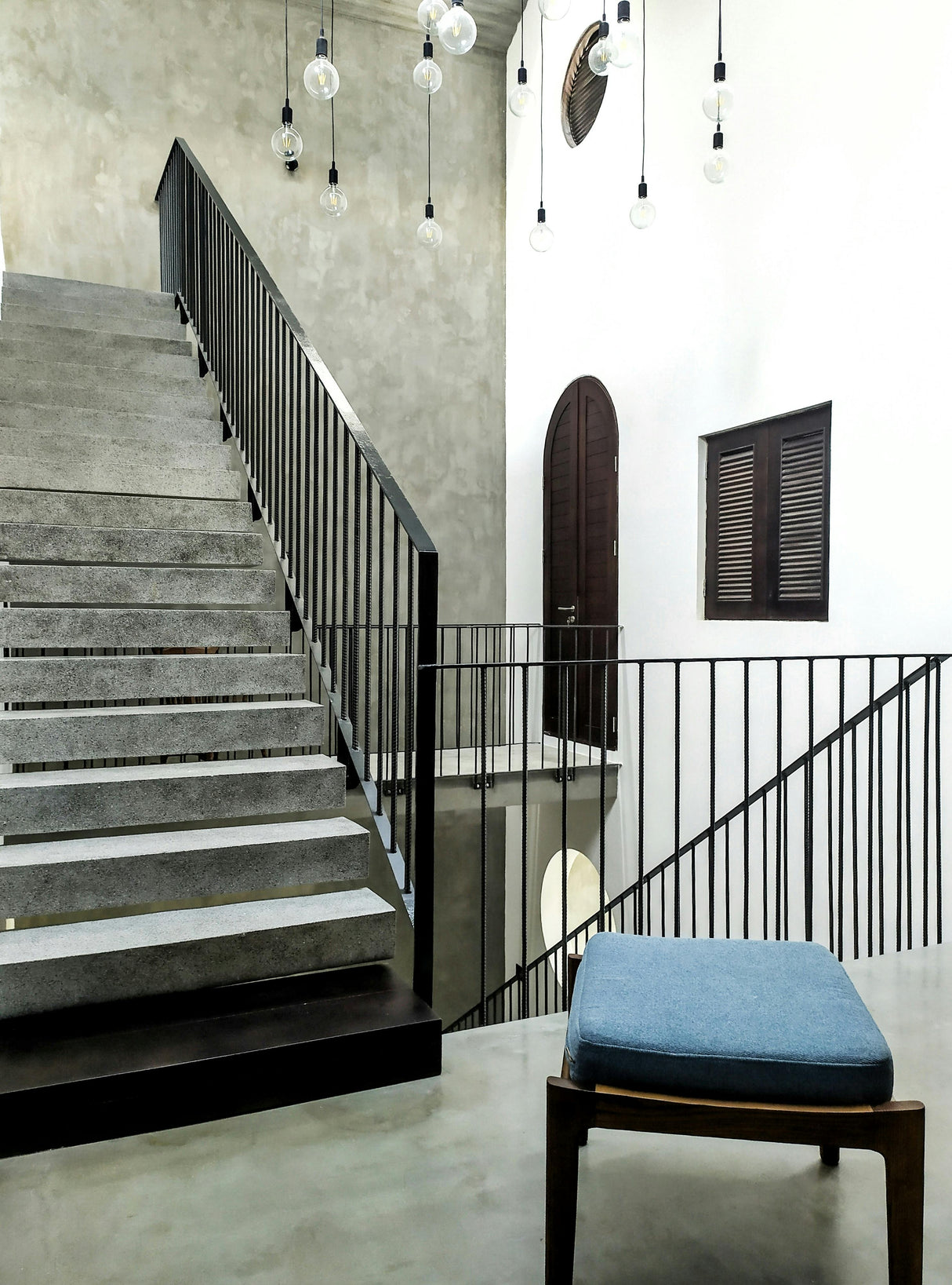 PRIM SOL'S Peinture satinée d'imprégnation pour les sols ciment et béton intérieur et extérieur | Mise en situation